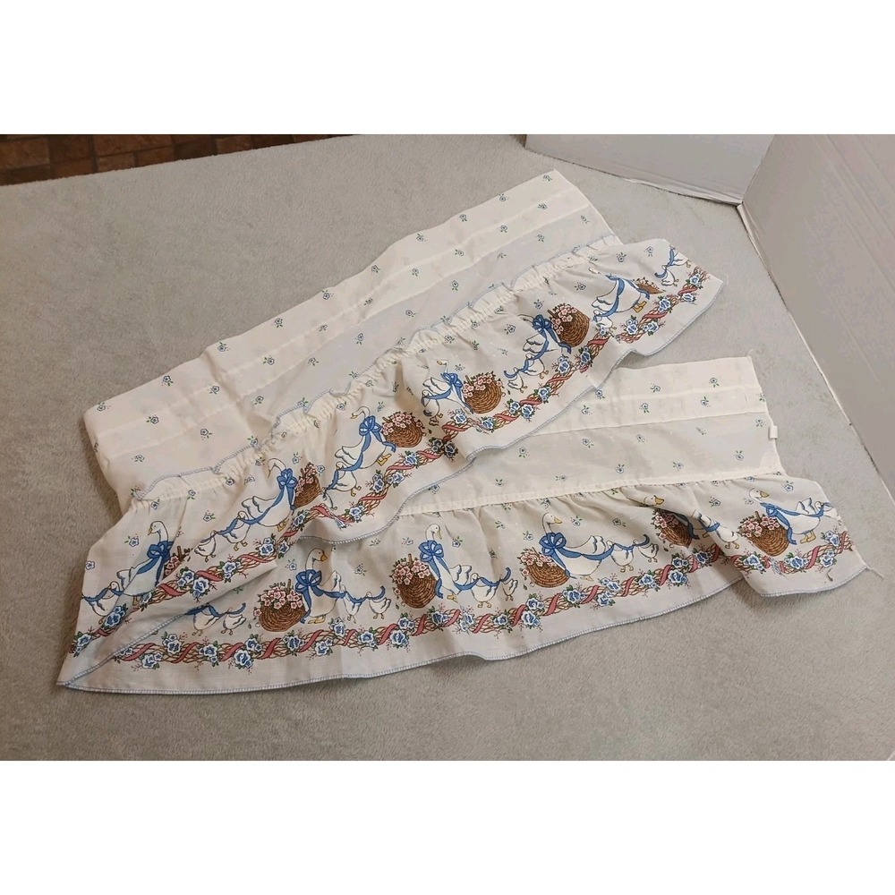 Vintage '80S Grandma Core Cottage Core Geese Curtain Valance 52" USA  Country.